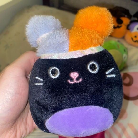 Full Halloween capsule Squishmallow squad - Picture 4 of 6